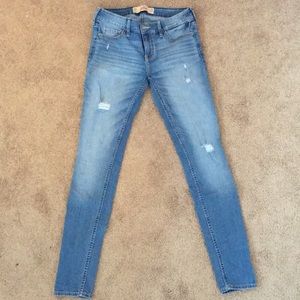 Never worn!! Hollister Super Skinny Jeans
